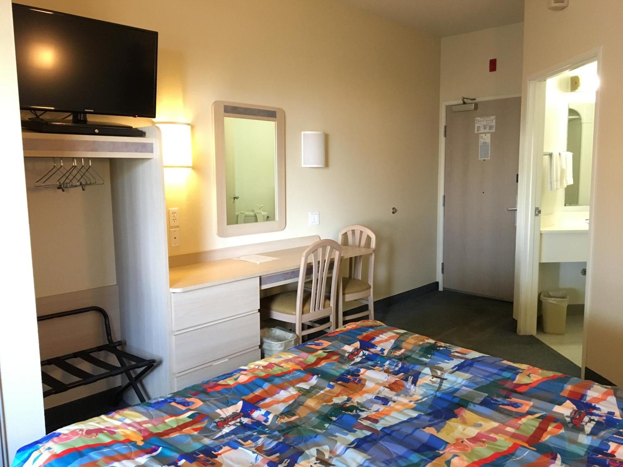 Motel 6-Portland, Or - I-5 Екстер'єр фото