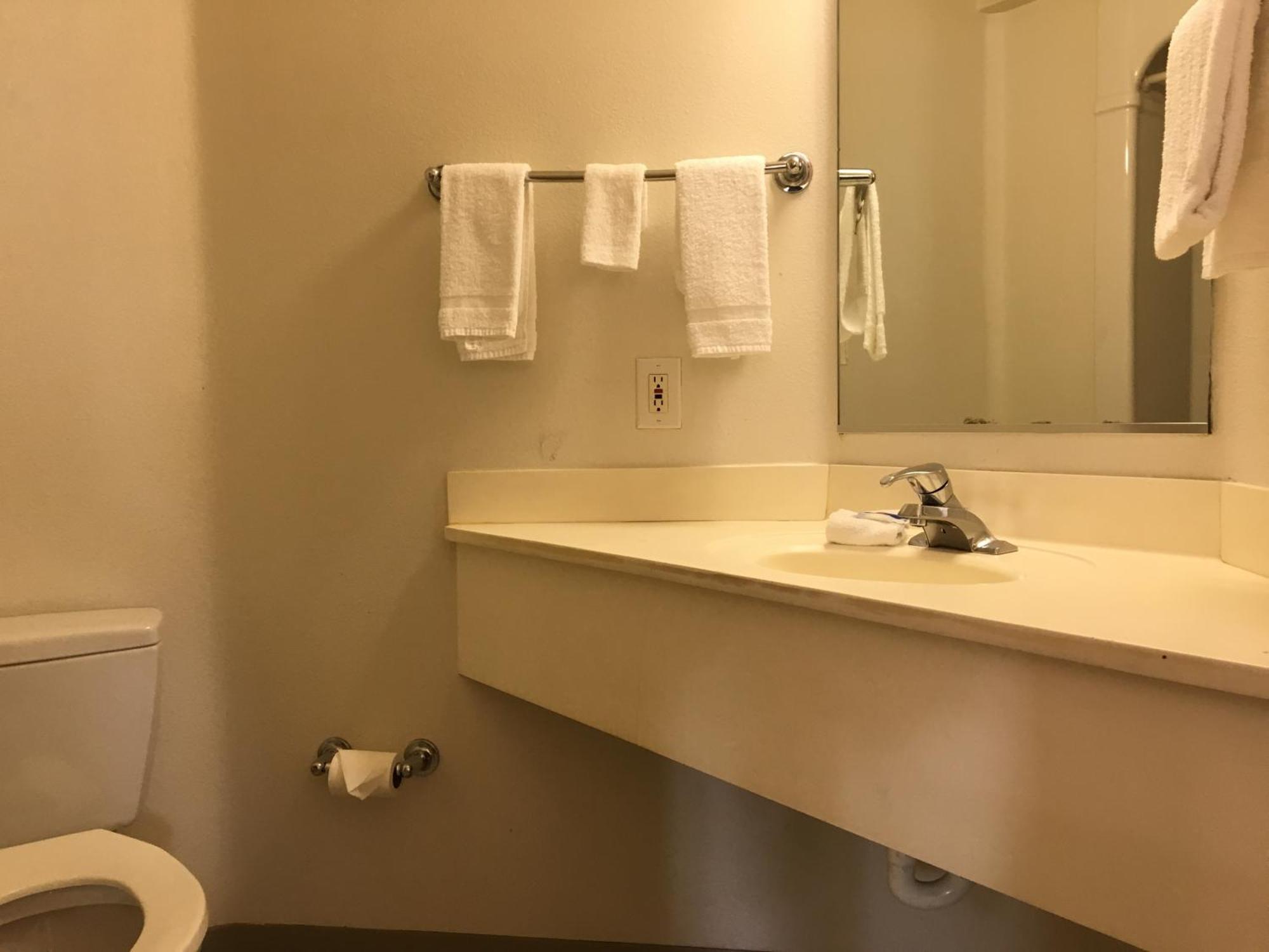 Motel 6-Portland, Or - I-5 Екстер'єр фото